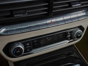 Внедорожник FAW Bestune T77 2024 года, 1849000 рублей, Воронеж