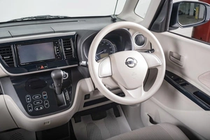 Хетчбэк Nissan Dayz Roox 2016 года, 999000 рублей, Томск