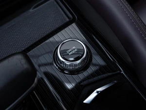 Внедорожник Geely Monjaro 2023 года, 3040000 рублей, Краснодар