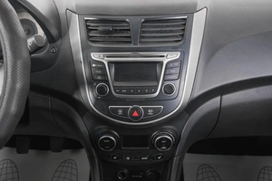 Седан Hyundai Solaris 2014 года, 699000 рублей, Кемерово
