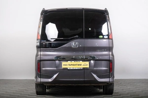 Минивэн Honda Stepwgn Spada 2019 года, 2599000 рублей, Томск