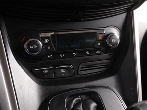 Внедорожник Ford Kuga 2013 года, 1198000 рублей, Красный Пахарь