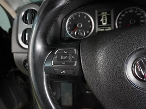 Внедорожник Volkswagen Tiguan 2014 года, 1499000 рублей, Воронеж