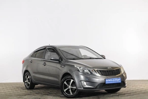Седан Kia Rio 2013 года, 799000 рублей, Тюмень