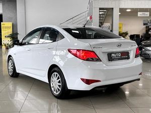 Седан Hyundai Solaris 2015 года, 787000 рублей, Солонцы