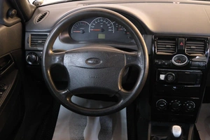 Хетчбэк ВАЗ (LADA) Priora 2011 года, 369000 рублей, Омск