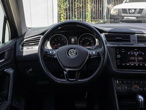 Внедорожник Volkswagen Tiguan 2020 года, 2799000 рублей, Большой Сочи
