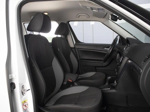 Внедорожник Skoda Yeti 2017 года, 1570000 рублей, Омск