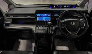 Минивэн Honda Stepwgn Spada 2021 года, 3037000 рублей, Красноярск