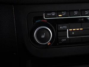 Внедорожник Volkswagen Tiguan 2012 года, 1310000 рублей, Краснодар