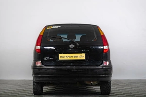 Минивэн Nissan Tino 2001 года, 289000 рублей, Томск