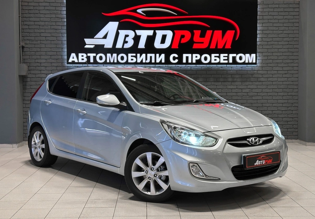 Хетчбэк Hyundai Solaris 2012 года, 777000 рублей, Красноярск