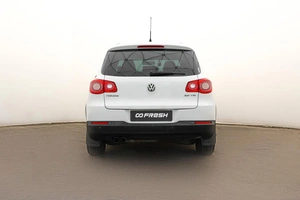Внедорожник Volkswagen Tiguan 2010 года, 1119000 рублей, Орёл