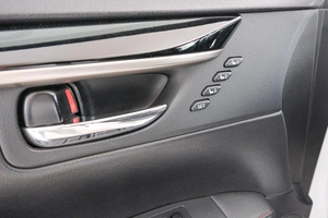 Седан Lexus ES 2015 года, 2099000 рублей, Красноярск