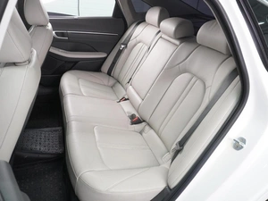 Седан Hyundai Sonata 2023 года, 3180000 рублей, Воронеж