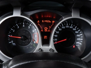 Внедорожник Nissan Juke 2017 года, 1615000 рублей, Волгоград