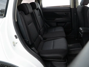 Внедорожник Mitsubishi Outlander 2016 года, 1599046 рублей, Москва