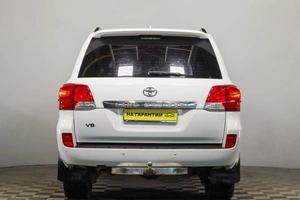 Внедорожник Toyota Land Cruiser 2014 года, 3649000 рублей, Пермь