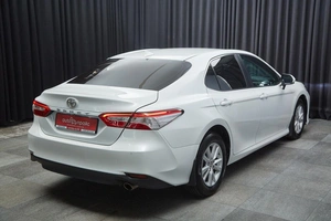Седан Toyota Camry 2021 года, 2887000 рублей, Красноярск
