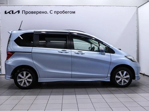 Минивэн Honda Freed 2010 года, 940000 рублей, Красноярск