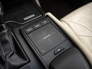 Седан Lexus ES 2018 года, 2940000 рублей, Краснодар