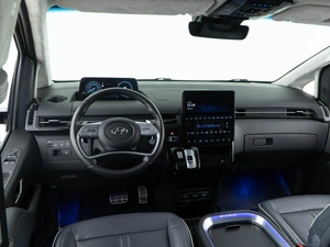 Минивэн Hyundai Staria 2021 года, 4498055 рублей, Москва