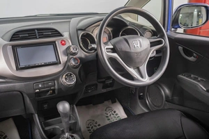 Хетчбэк Honda Fit 2012 года, 849000 рублей, Томск
