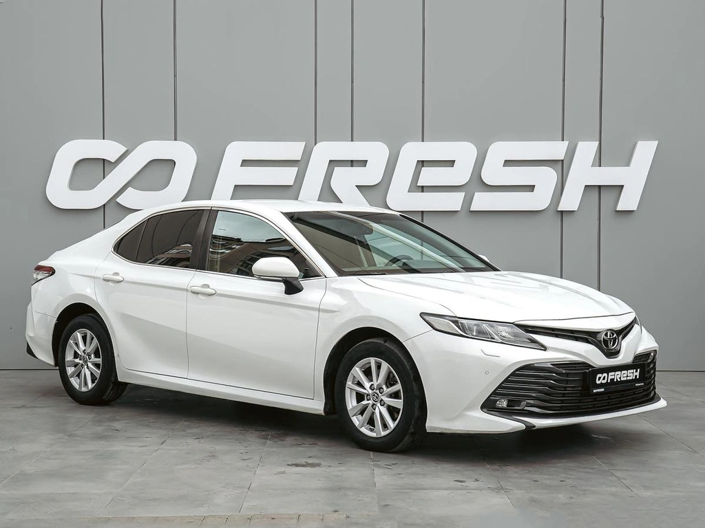Седан Toyota Camry 2020 года, 2480000 рублей, Краснодар