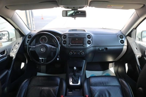Внедорожник Volkswagen Tiguan 2012 года, 1580000 рублей, Мирное