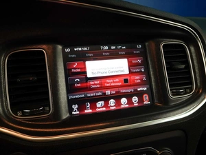 Седан Dodge Charger 2015 года, 3459000 рублей, Москва