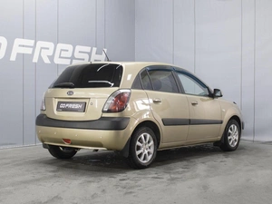 Хетчбэк Kia Rio 2009 года, 600000 рублей, Омск