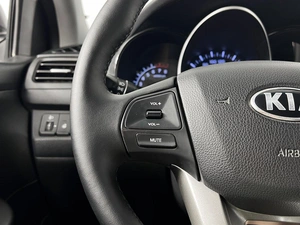 Седан Kia Rio 2014 года, 749000 рублей, Казань