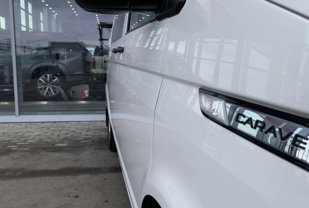 Минивэн Volkswagen Caravelle 2020 года, 4175000 рублей, Солонцы