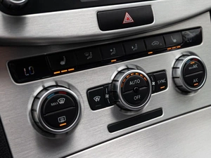 Седан Volkswagen Passat 2012 года, 1180000 рублей, Краснодар