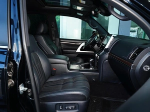 Внедорожник Toyota Land Cruiser 2019 года, 7899999 рублей, Тверь
