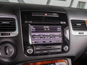 Внедорожник Volkswagen Touareg 2012 года, 1799000 рублей, Воронеж