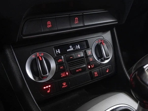 Внедорожник Audi Q3 2012 года, 1414000 рублей, Краснодар