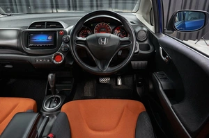 Хетчбэк Honda Fit 2010 года, 937000 рублей, Красноярск