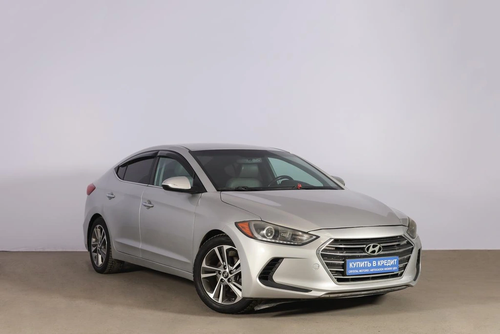 Седан Hyundai Elantra 2015 года, 1289000 рублей, Новосибирск