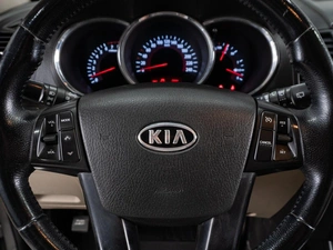 Внедорожник Kia Sorento 2010 года, 1320000 рублей, Тюмень
