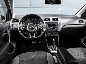 Седан Volkswagen Polo 2018 года, 1219000 рублей, Кирилловка