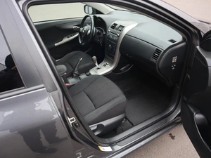 Седан Toyota Corolla 2007 года, 820000 рублей, Железногорск