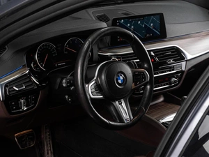 Седан BMW 5 серия 2018 года, 4499000 рублей, Тюмень