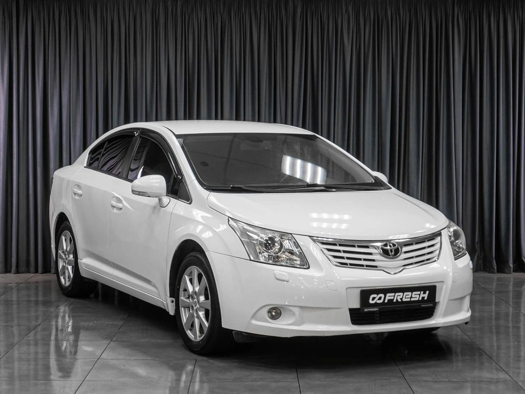 Седан Toyota Avensis 2009 года, 1019000 рублей, Тюмень