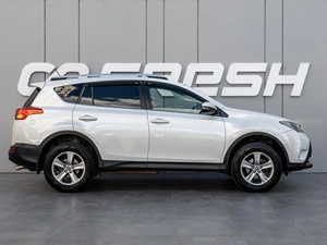 Внедорожник Toyota RAV4 2015 года, 1990000 рублей, Краснодар