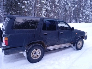 Внедорожник Toyota Hilux Surf 1994 года, 250000 рублей, Красноярск