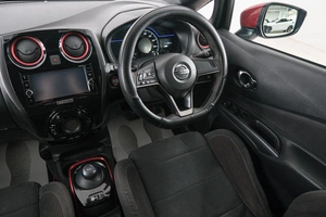 Хетчбэк Nissan Note 2018 года, 1549000 рублей, Красноярск