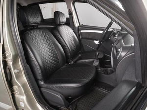 Хетчбэк Renault Sandero 2011 года, 665000 рублей, Красный Пахарь