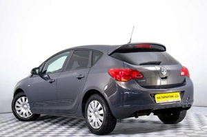 Хетчбэк Opel Astra 2013 года, 729000 рублей, Пермь