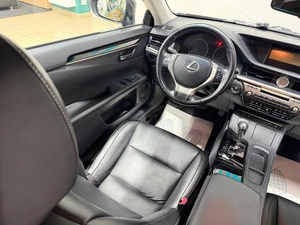 Седан Lexus ES 2013 года, 2049000 рублей, Красноярск